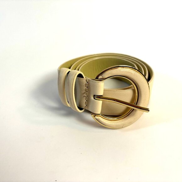 Cream Colored Faux Leather Target Belt - sz Small - Picture 1 of 7